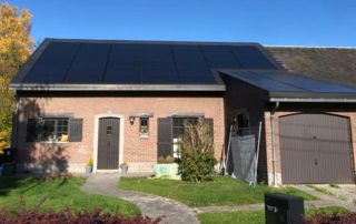 panneaux solaires reno energy sur maison liège